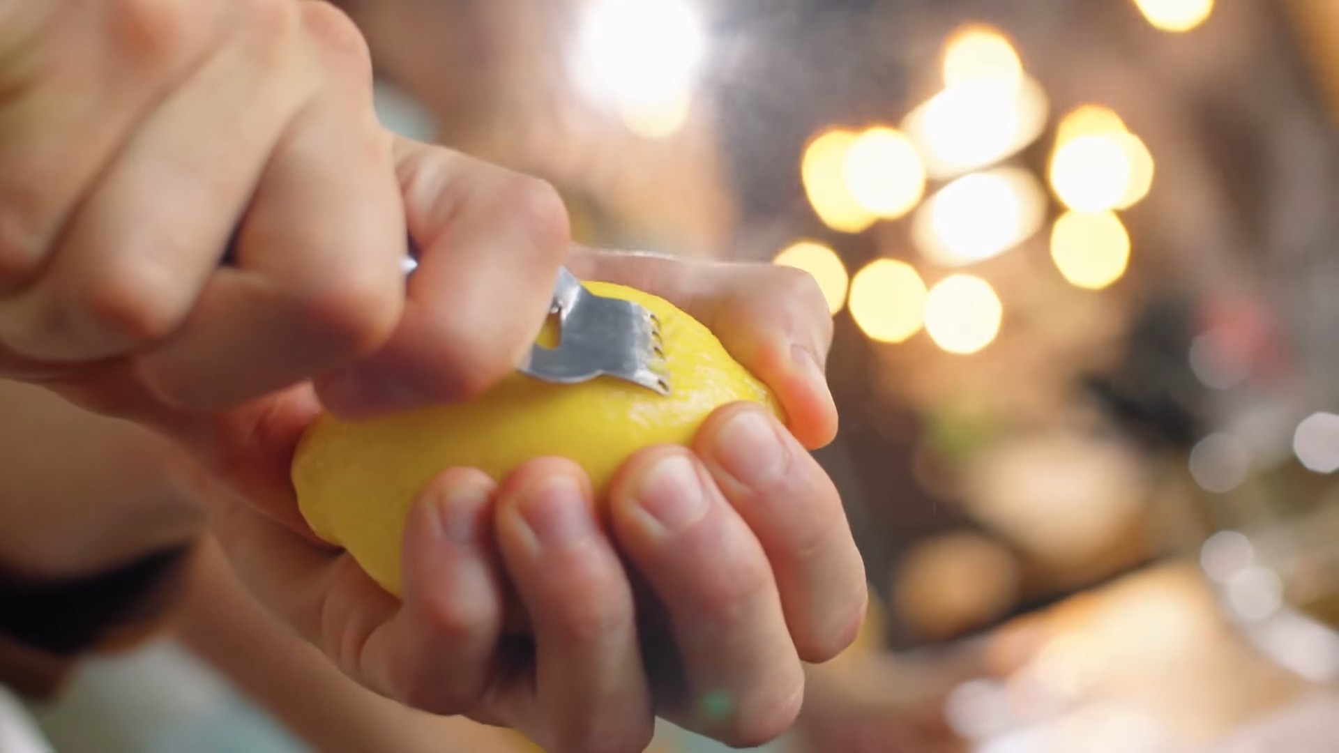 Dust Mite Removal with Lemon