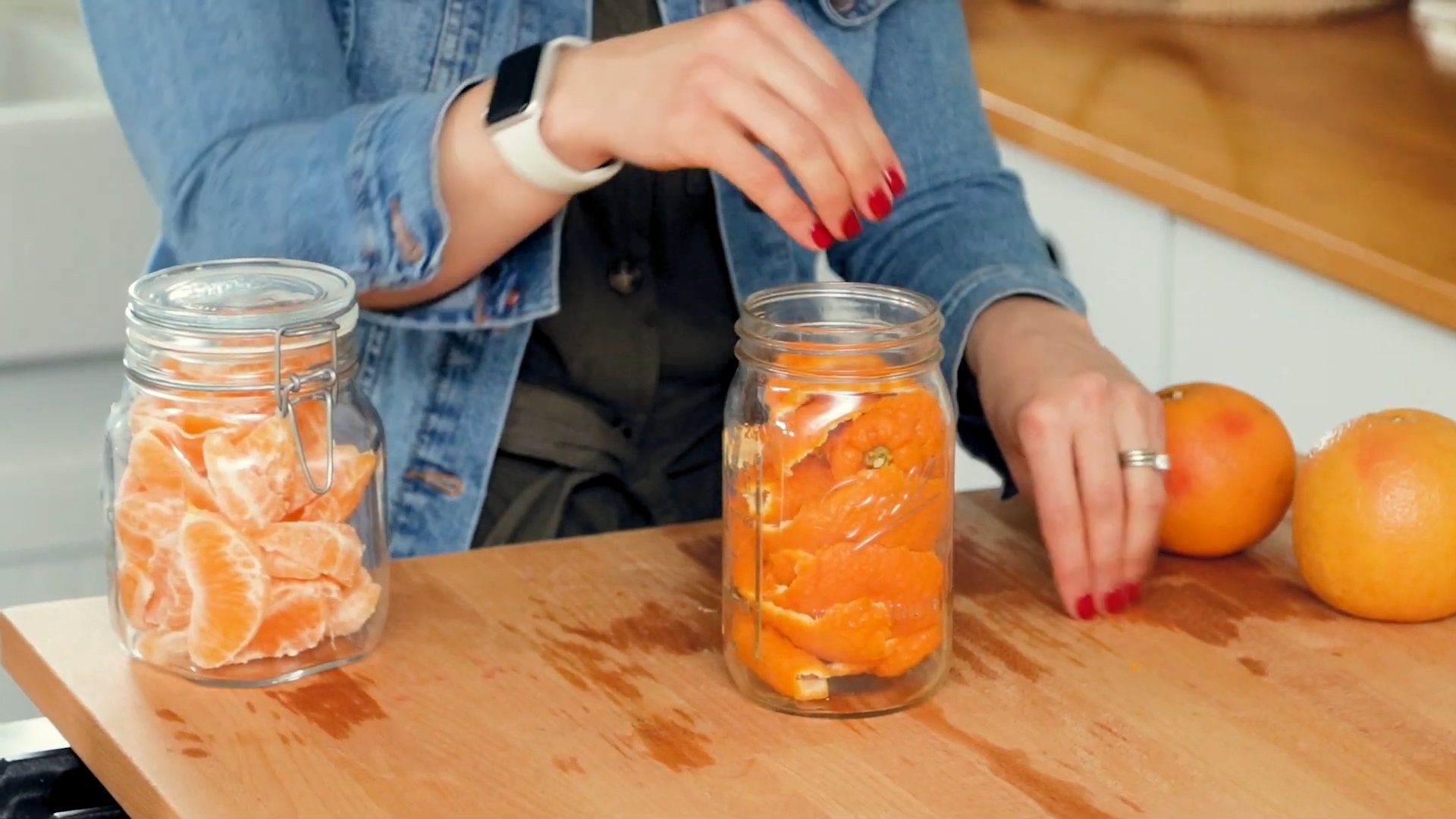 Citrus vinegar air freshener