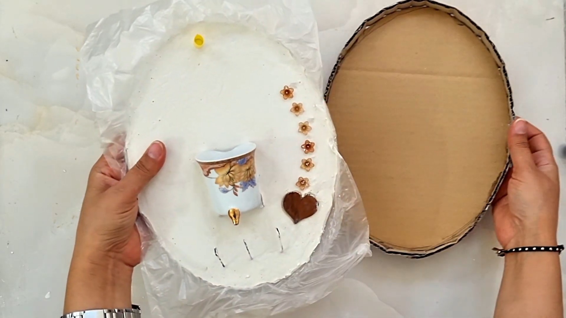DIY Broken Cup Key Holder